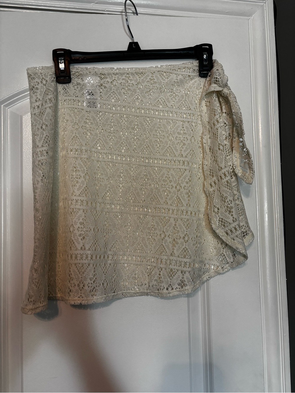 Time and Tru Cream Lace Wrap Skirt Small Medium